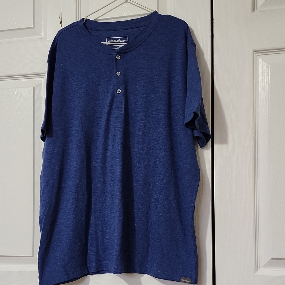 Eddie Bauer Men's Navy Short Sleeve Henley